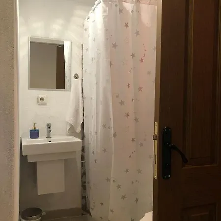 منزل ريفي Radika Kir Evi *