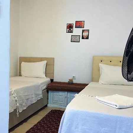 Radika Kir Evi منزل ريفي *